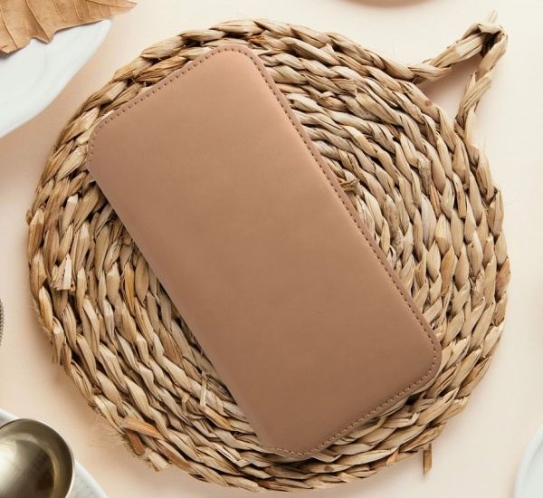 Flipové pouzdro Dual Pocket pro Samsung Galaxy S23, zlatá