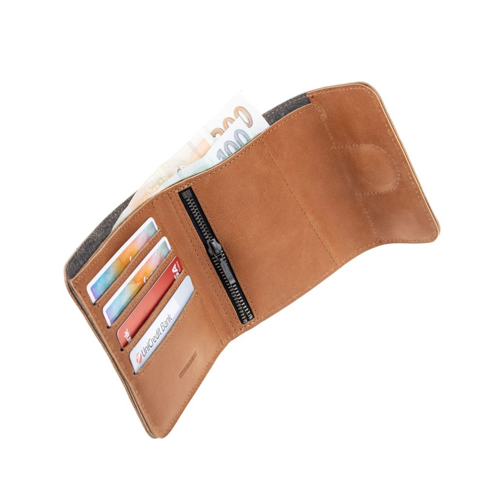 Kožená peněženka FIXED Classic Wallet for AirTag z pravé hovězí kůže, hnědá