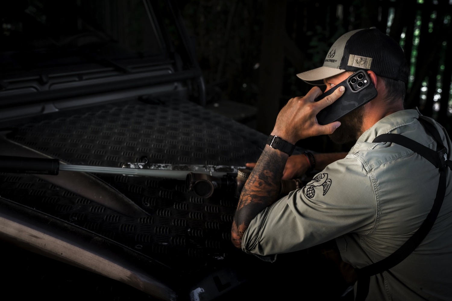 Tactical Camo Troop Kryt pro Apple iPhone 14 Black