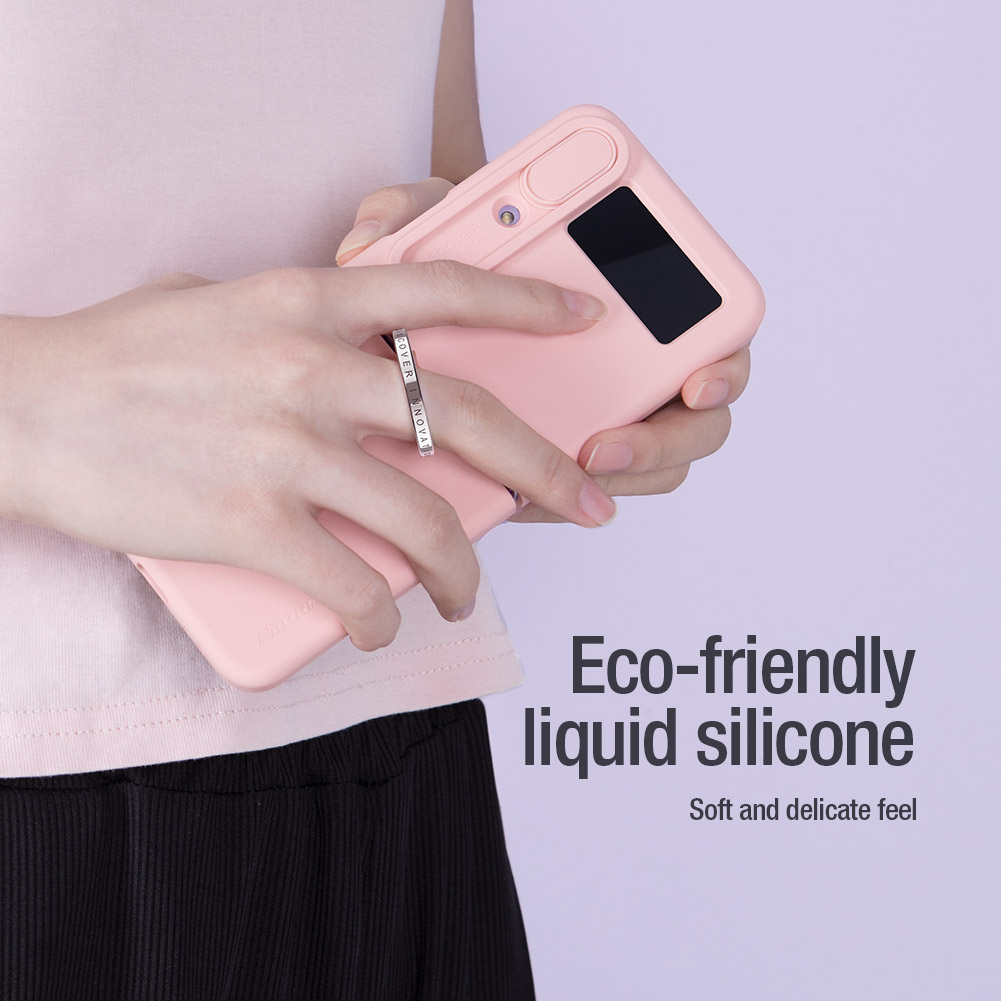 Nillkin CamShield Silky Silikonový Kryt pro Samsung Galaxy Z Flip 4 5G Light Peach