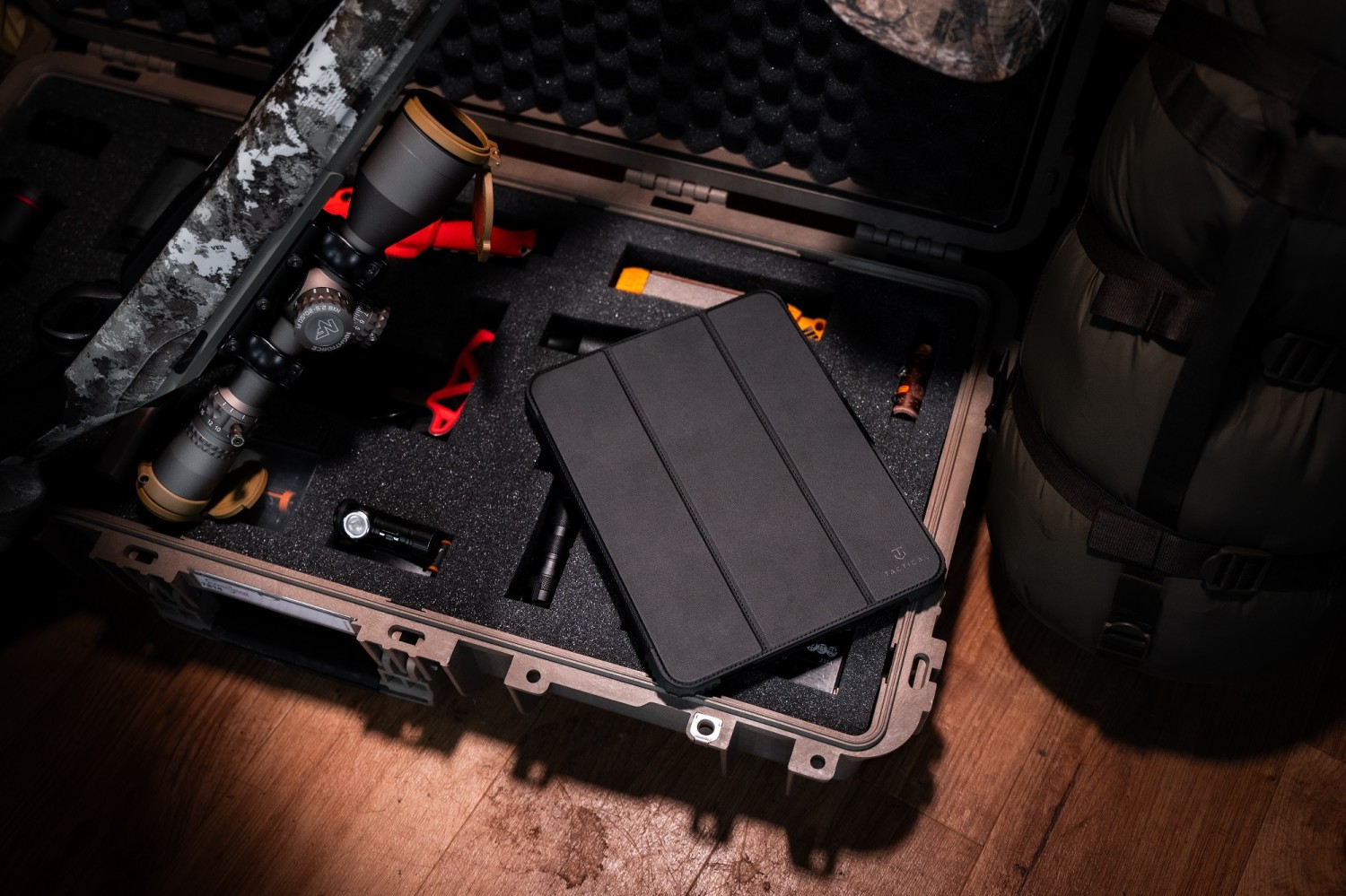 Tactical Heavy Duty Pouzdro pro iPad 10.9 2022 Black