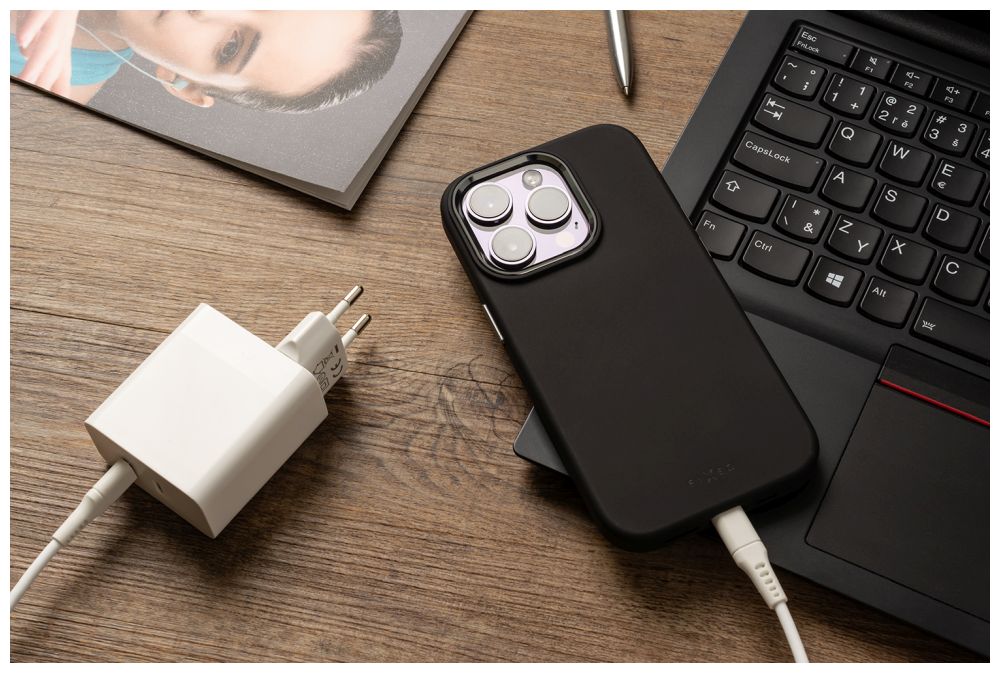 Zadní kryt FIXED MagFlow s podporou MagSafe pro Apple iPhone SE (2025), černá