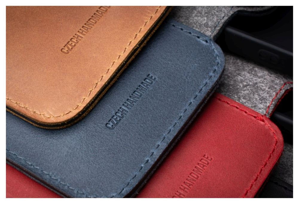 Kožené pouzdro typu kniha FIXED ProFit pro Samsung Galaxy A36 5G, hnědé