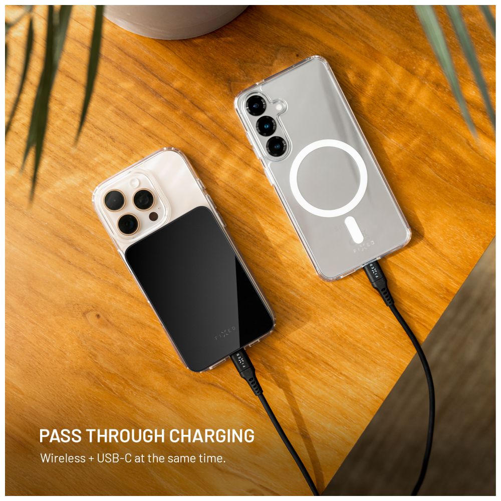 Powerbanka FIXED MagZen 5 Crystal s bezdrátovým nabíjením se standardem Qi2 a podporou MagSafe, 5 000 mAh, růžová