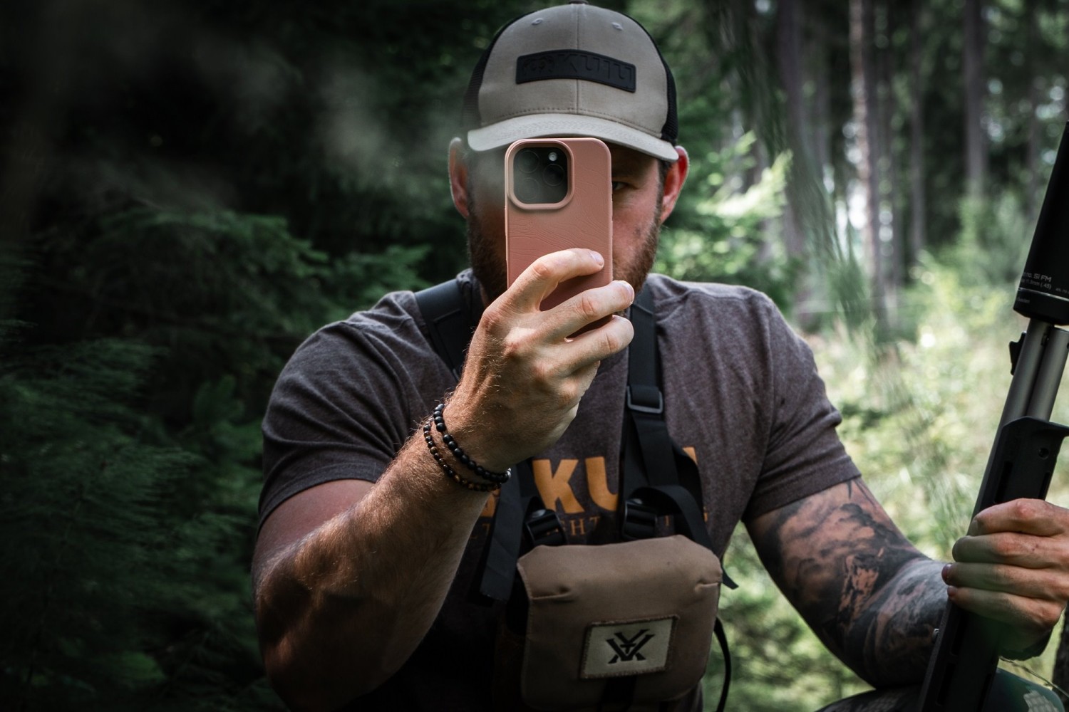 Tactical MagForce Beaver Kryt pro iPhone 16 Pro Moucha Moose