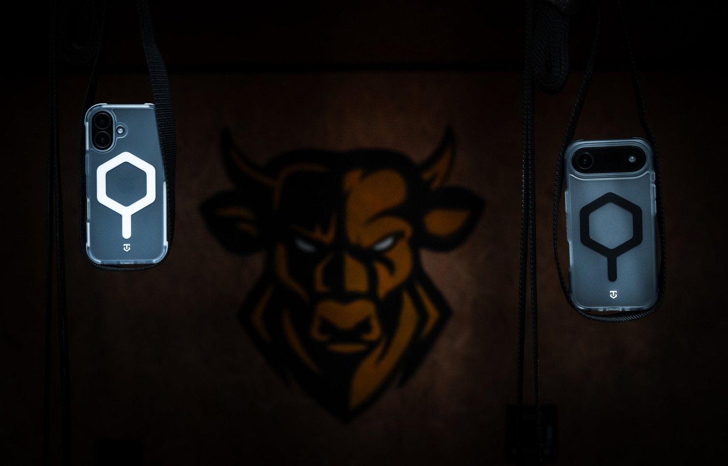 Tactical MagForce Hexagon Kryt pro Apple iPhone 17 Pro Max T-Black