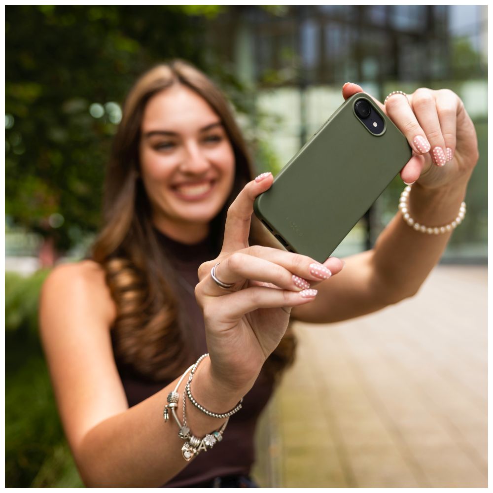 TPU gelový kryt FIXED ReStory pro Apple iPhone 16 Pro, zelený