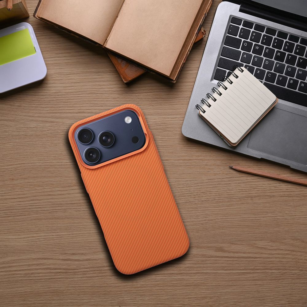 Pouzdro Case KEVLAR compatible with MagSafe pro Apple iPhone 17 Pro Max, oranžová