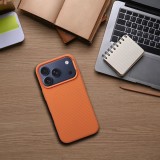 Pouzdro Case KEVLAR compatible with MagSafe pro Apple iPhone 17 Pro Max, oranžová