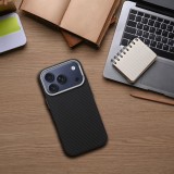 Pouzdro Case KEVLAR compatible with MagSafe pro Apple iPhone 17, černá