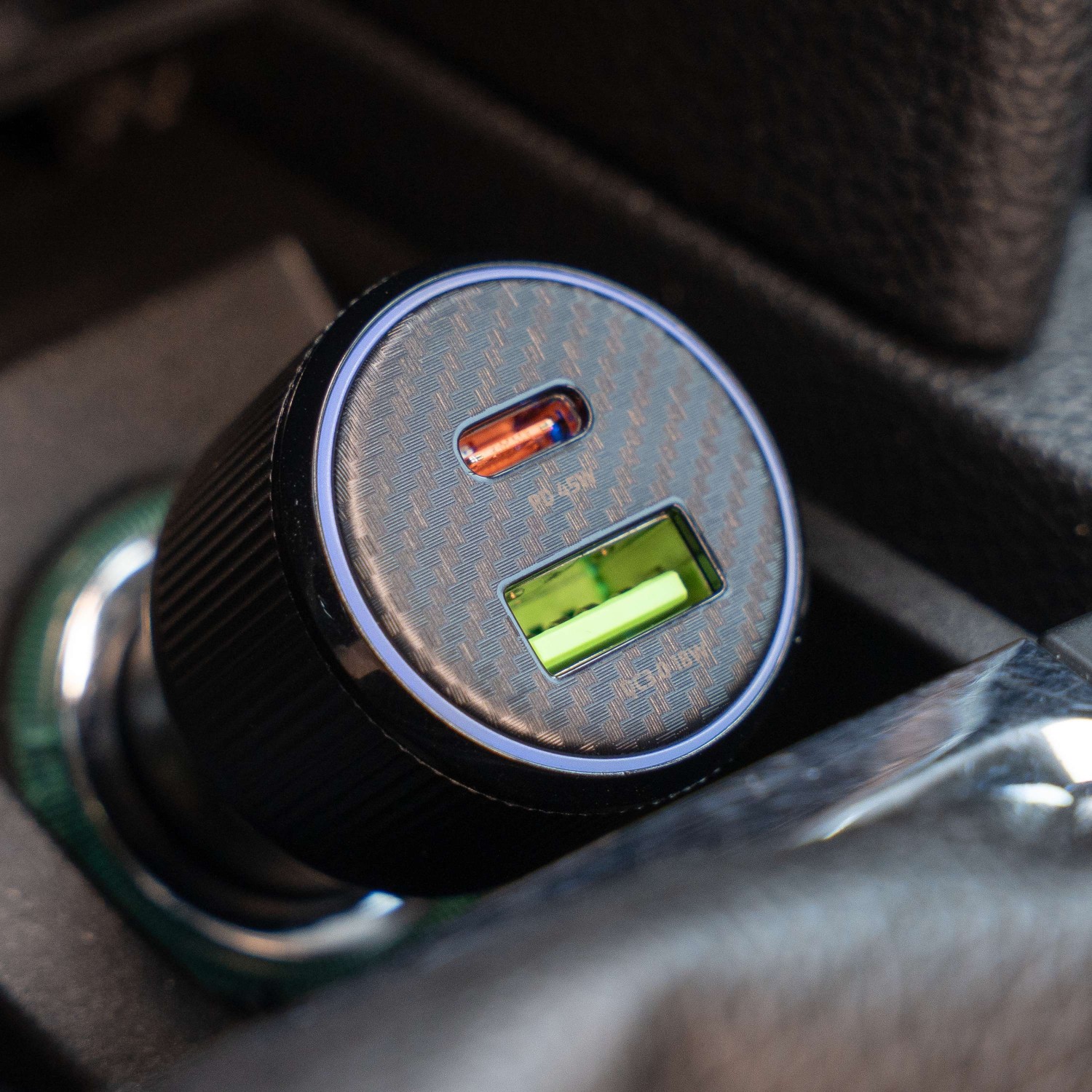 Swissten CL Adaptér USB-C PD + USB-A, 63W černá