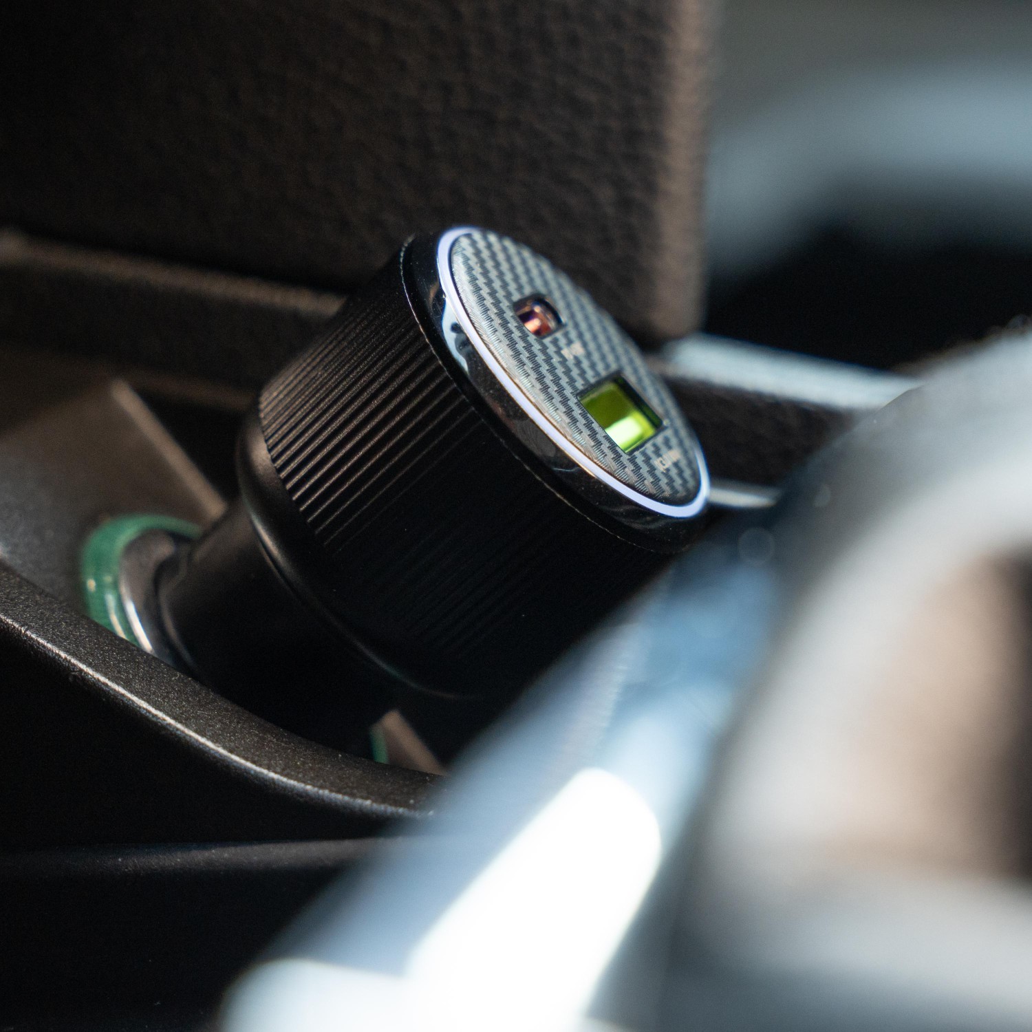 Swissten CL Adaptér USB-C PD + USB-A, 38W černá