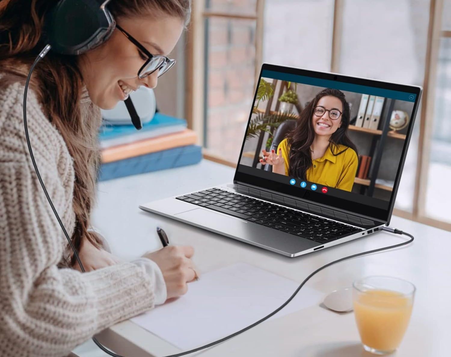 iPeax Adaptér 3,5 mm jack / 3,5 mm jack 1,5m černá