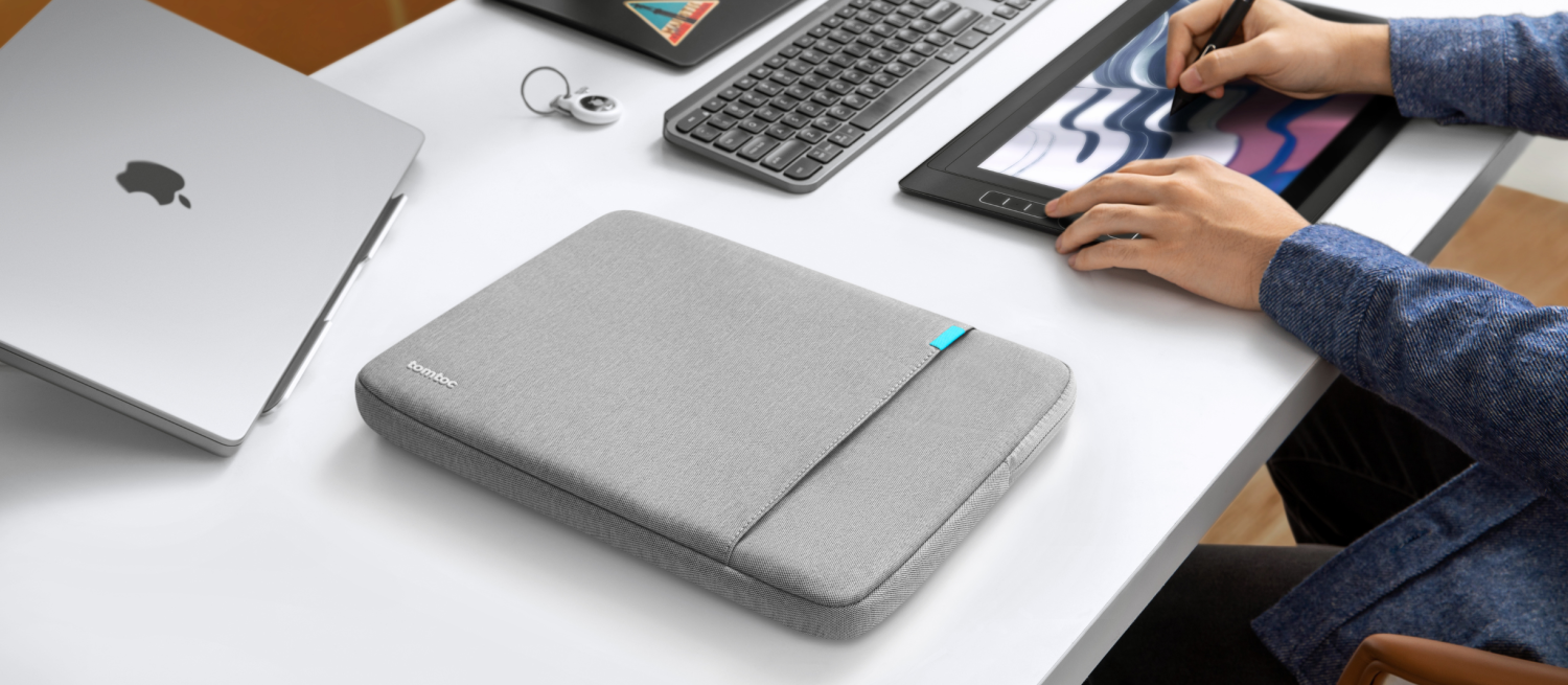 Pouzdro tomtoc Sleeve - 14" MacBook Pro, tmavě šedá (obrázek 3)