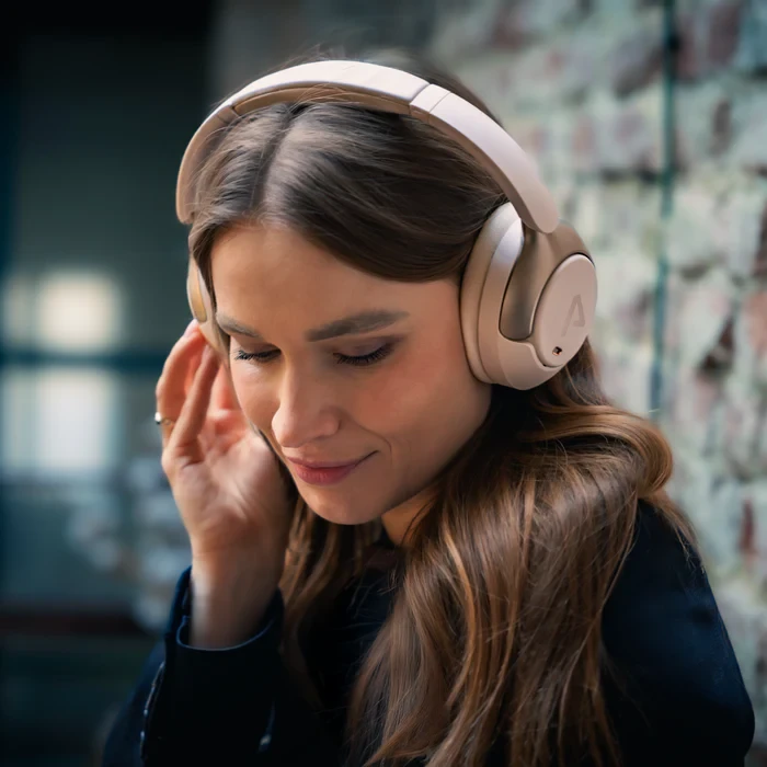 LAMAX HighComfort2 ANC bílá