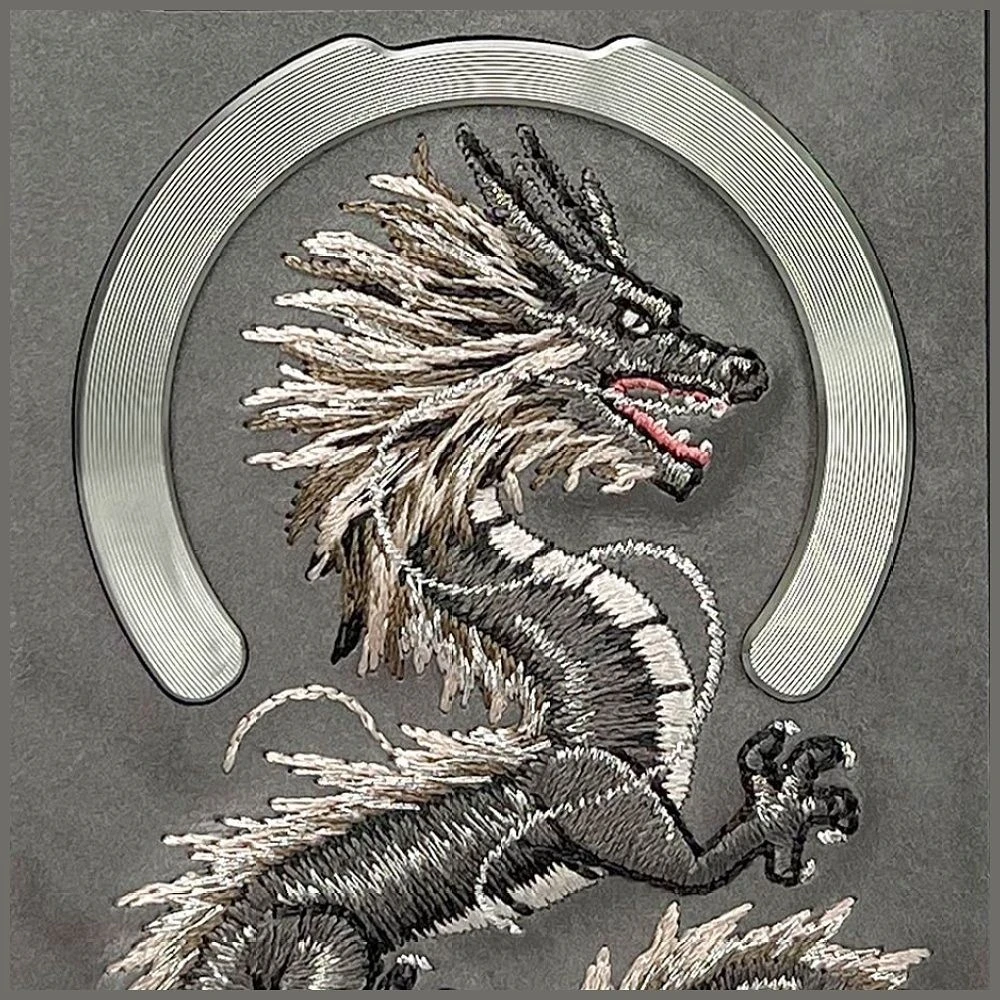 Zadní kryt NIMMY case DRAGON MagSafe pro Apple IPHONE 16 Pro, šedá