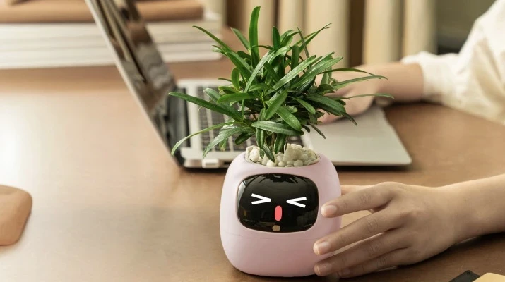 Inteligentní květináč PLANTSIO IVY gen 2 růžová