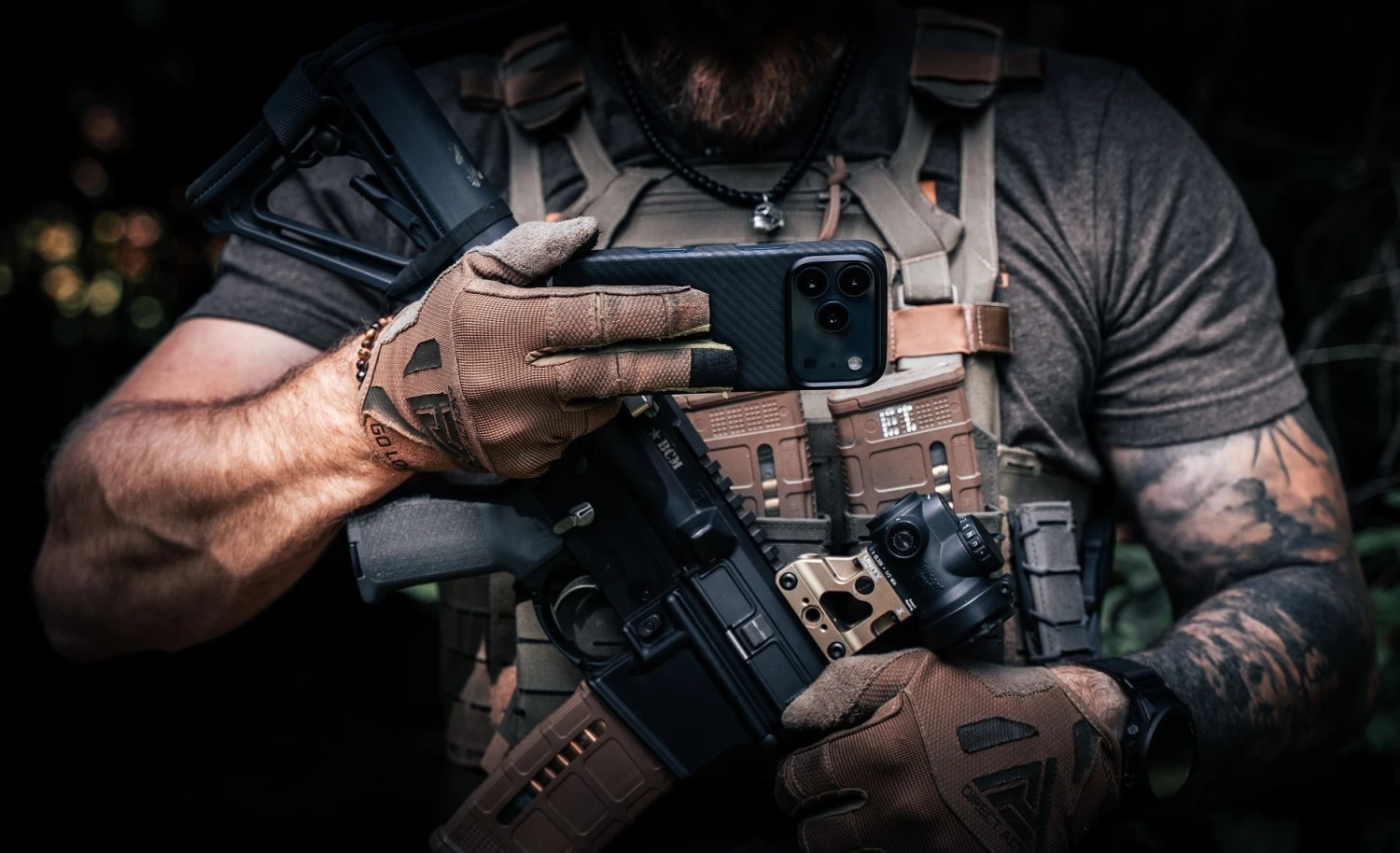 Tactical MagForce Aramid Kryt pro Apple iPhone 18 Pro Max Black