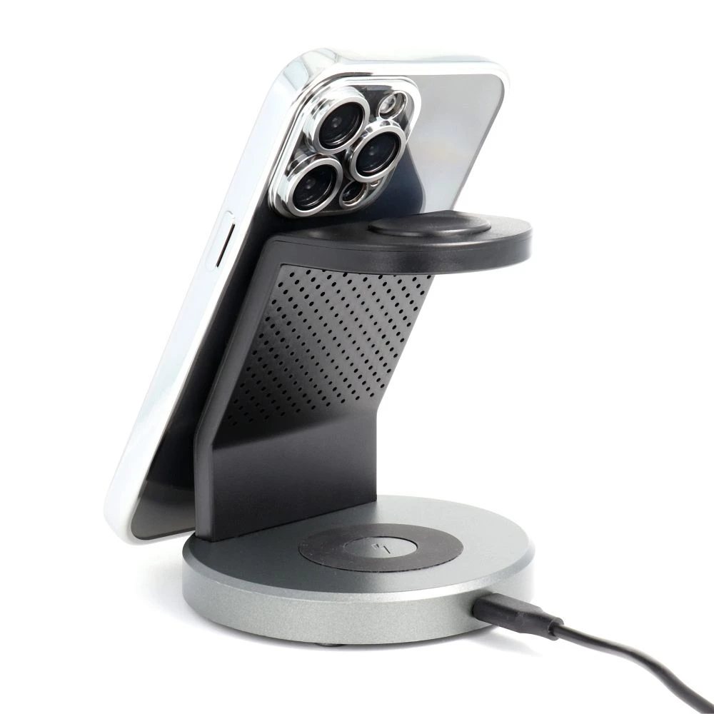 Case for iPhone 17 Pro / 18 Pro Electro Mag Cover compatible with MagSafe silver