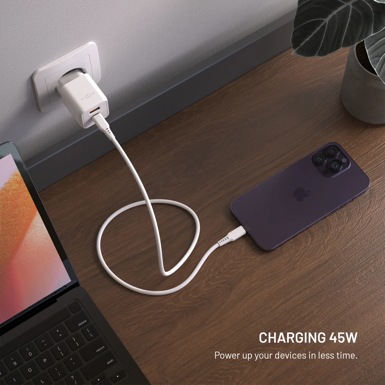 FIXED Mini GaN s USB-C a USB výstupem a podporou PD, 45W, bílá