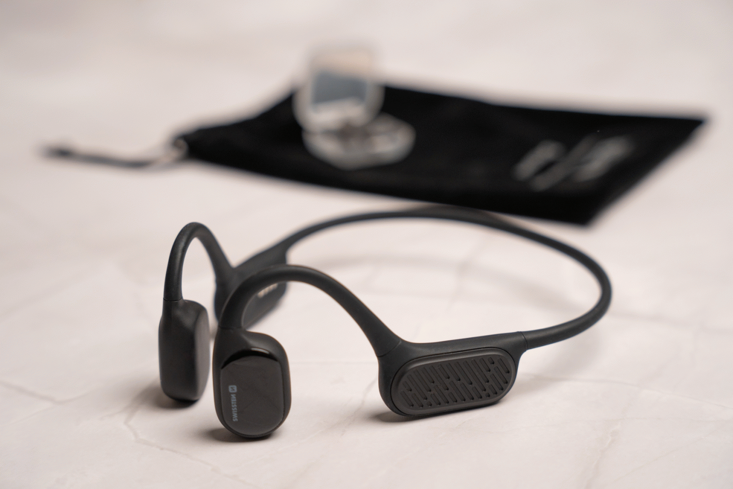 BLUETOOTH SLUCHÁTKA SWISSTEN NA PLAVÁNÍ BONE CONDUCTION (8 GB)