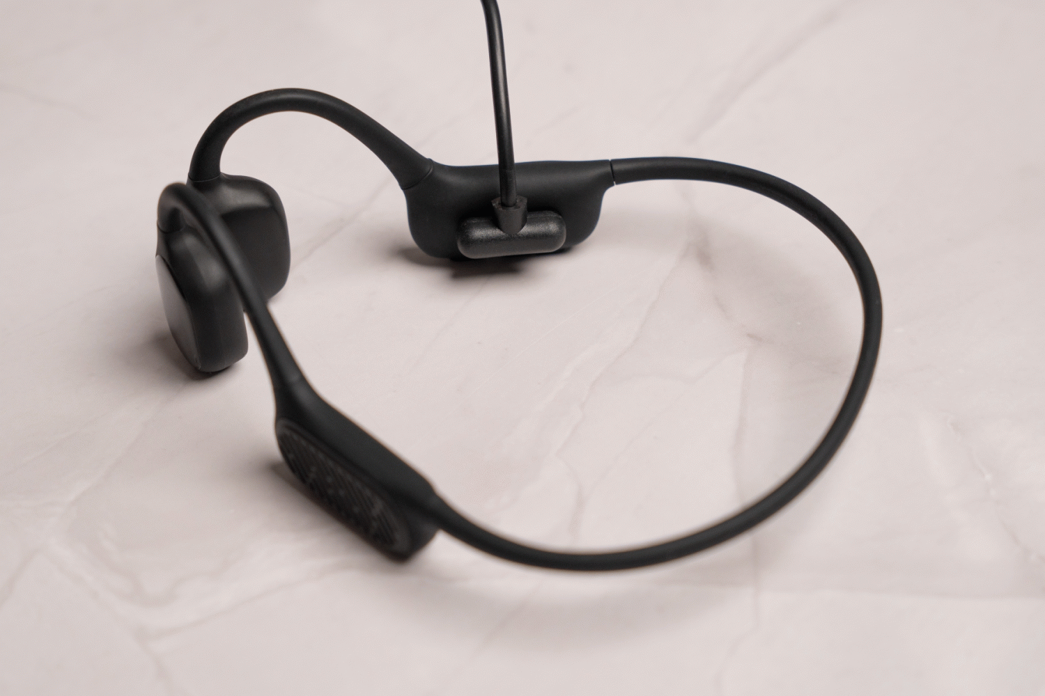 BLUETOOTH SLUCHÁTKA SWISSTEN NA PLAVÁNÍ BONE CONDUCTION (8 GB)