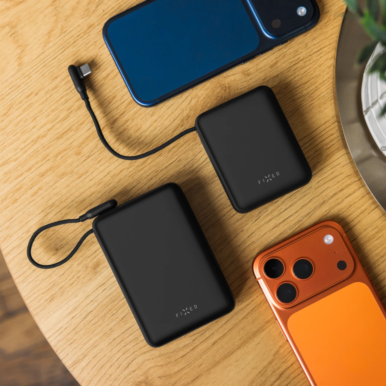 Powerbanka FIXED Zen 20 Loop s LCD displejem a výstupem 40W, 20 000 mAh, černá