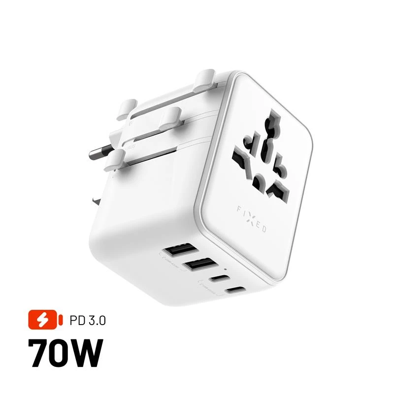 Cestovní adaptér FIXED Voyager 70W pro EU, UK a USA/AUS, s 3xUSB-C a 2xUSB výstupem, GaN, PD 70W, bílá