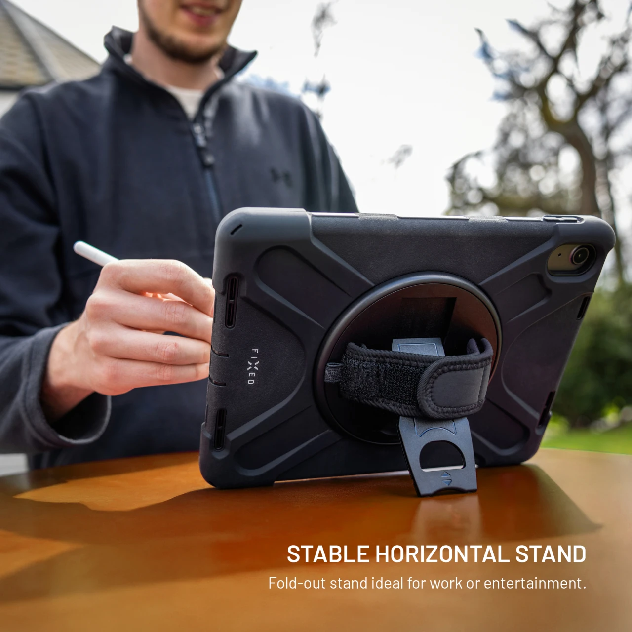 Odolné pouzdro se stojánkem FIXED Rugged Tab Case pro Samsung Galaxy Tab A11+, černá